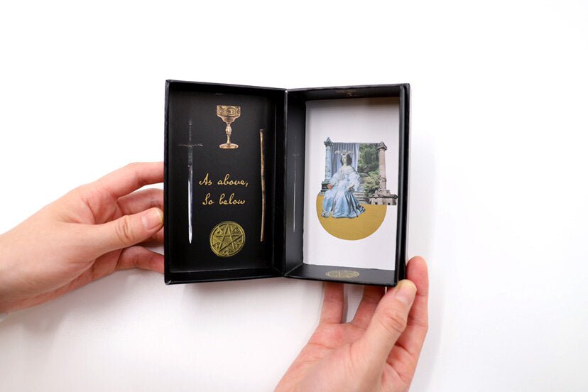 The Golden Circle Tarot - Exalted Funeral